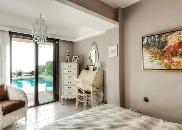 Vilă Five-star Luxury Pool Villa, Elani Siviri