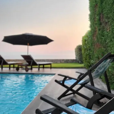 Villa Five-star Luxury Pool Villa, Elani Szíviri